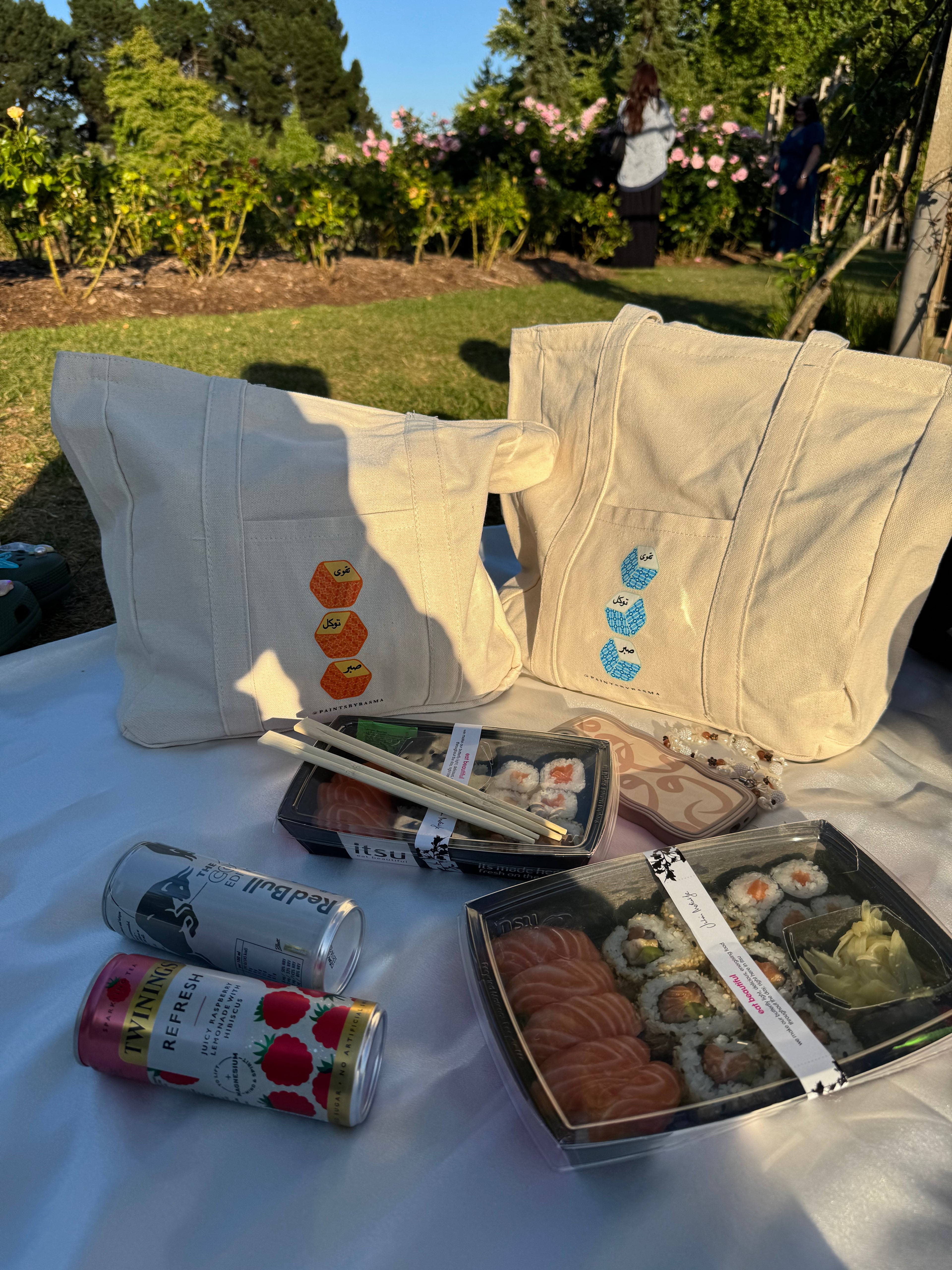 Summer Zelij Tote Bags