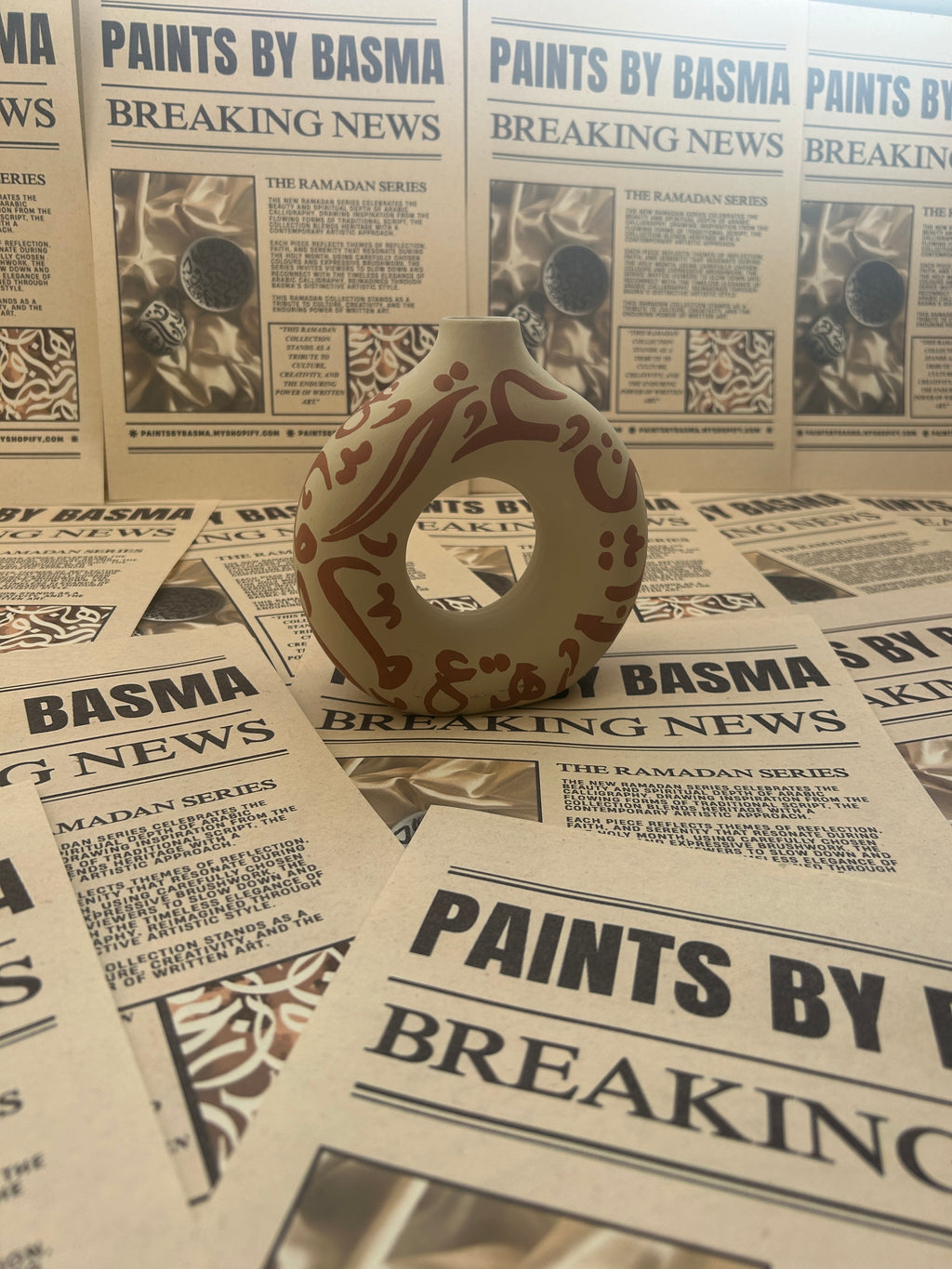 The Ayn ع Vase  - LONDON DELIVERY ONLY